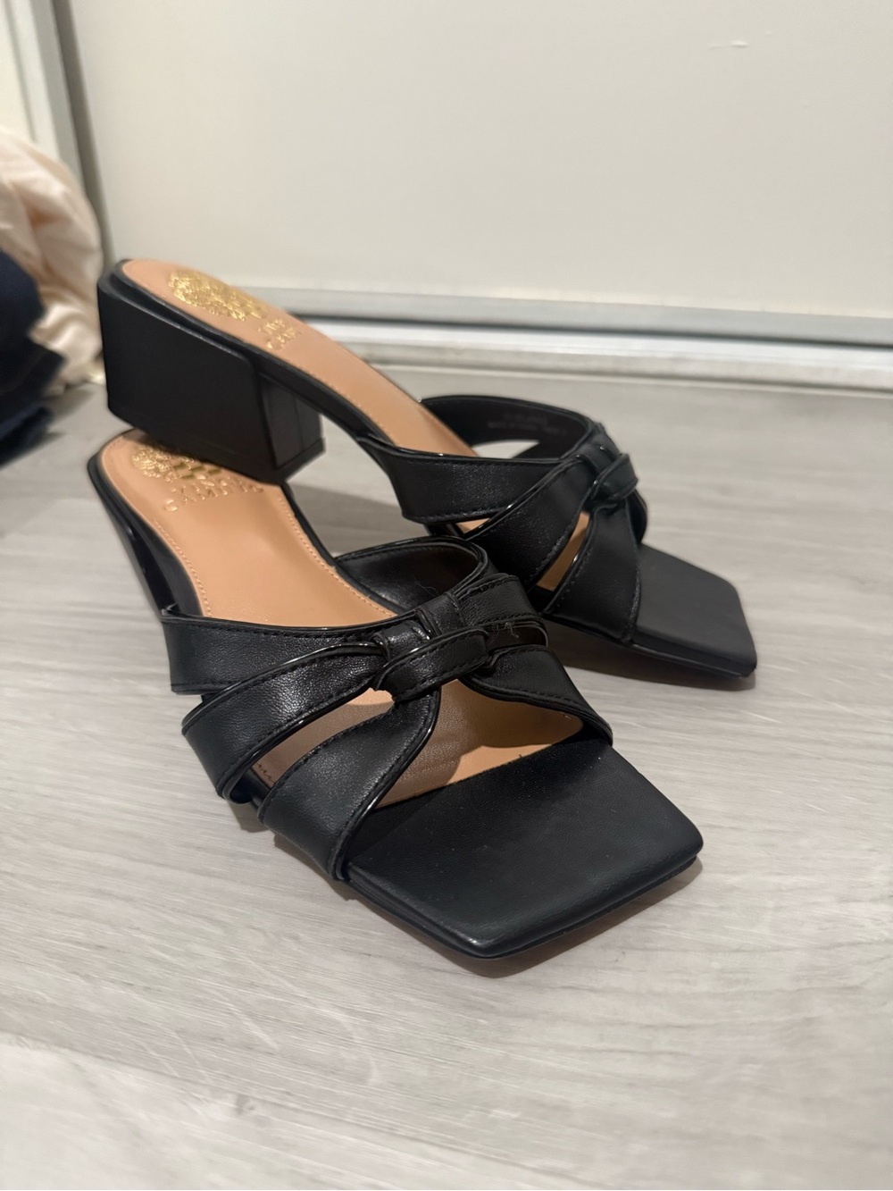 Vince Camuto Selaries Black Knotted Leather Block Heel Mule Sandals Size 7